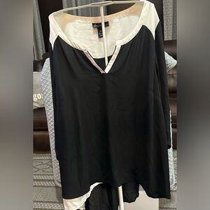 Plus size Lane Bryant Women’s tunic shirt SZ 22/24